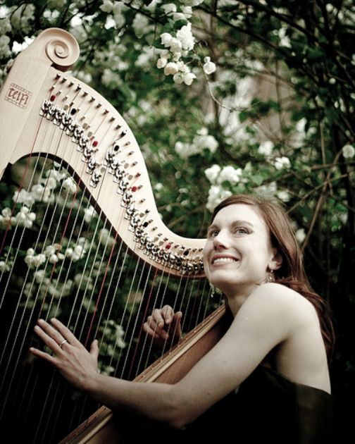 Gallery: Tamsin  Harpist